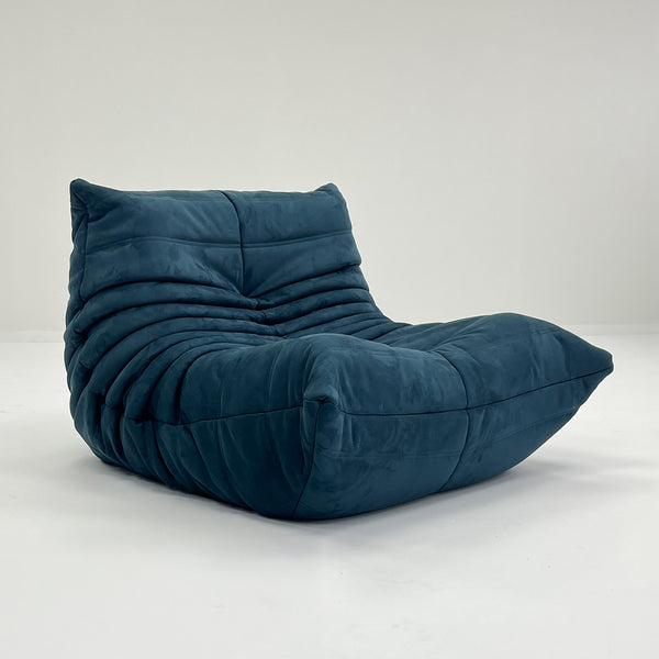 Unique Luxury Fabric Armchair - Comfort and Timeless Elegance