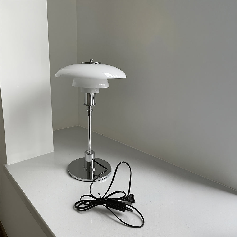 Modern Glass and Metal Table Lamp – Silver or Gold Finish