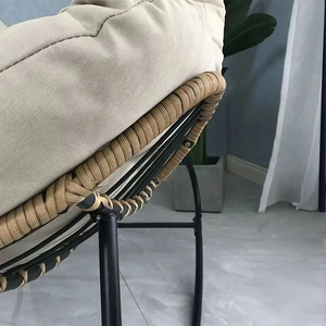 Fauteuil à Bascule Confortable – Relaxation Ultime.