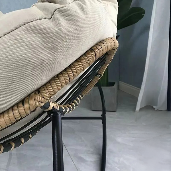 Fauteuil à Bascule Confortable – Relaxation Ultime.
