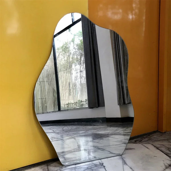 Miroir Irregulier de Charme.