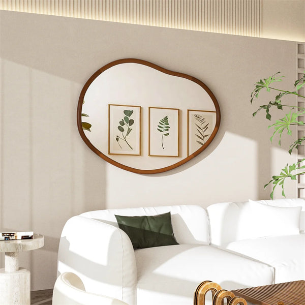 Miroir mural asymétrique en bois de hêtre.