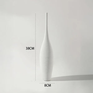 Slender Sculptural Vase – Modern Ceramic Black or White